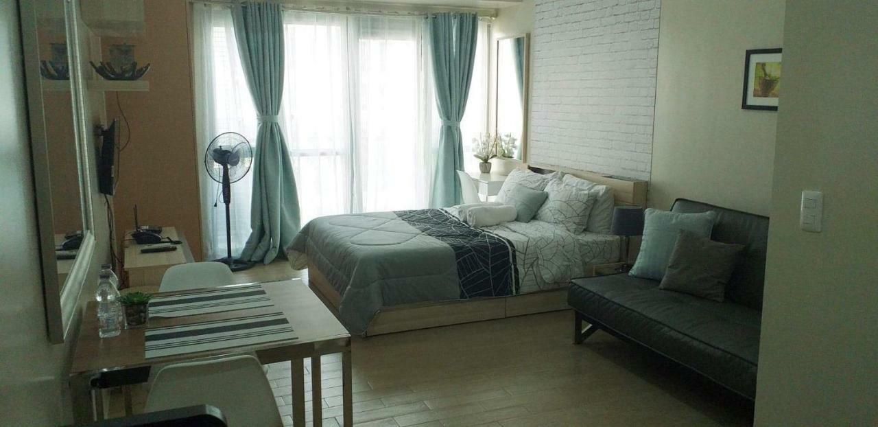Eighty One Newport Boulevard Μανίλα Εξωτερικό φωτογραφία