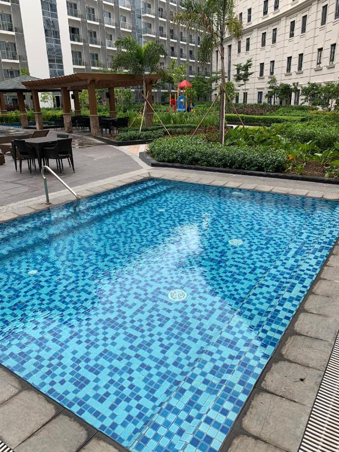 Eighty One Newport Boulevard Μανίλα Εξωτερικό φωτογραφία