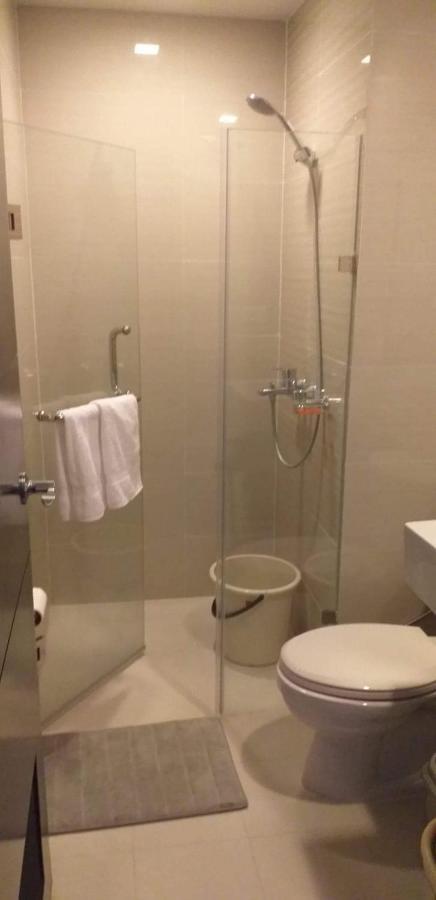 Eighty One Newport Boulevard Μανίλα Εξωτερικό φωτογραφία