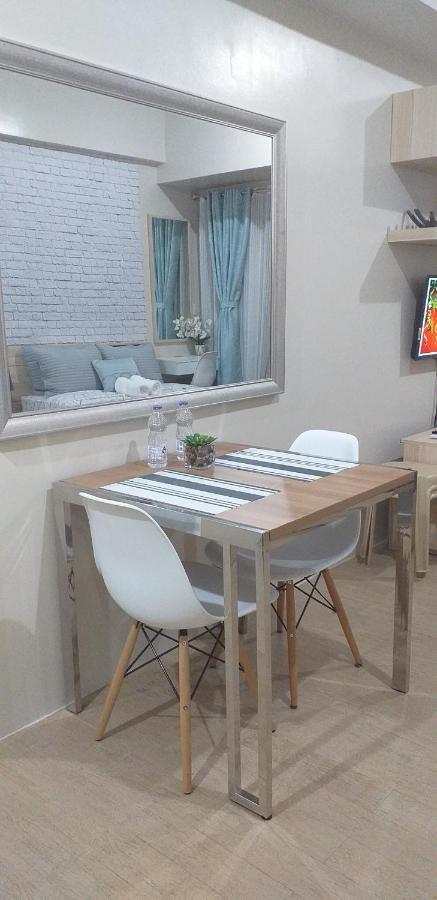Eighty One Newport Boulevard Μανίλα Εξωτερικό φωτογραφία
